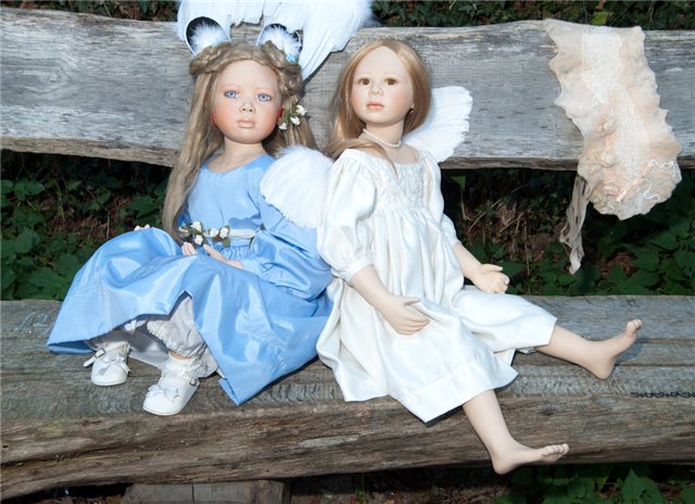 Он(а) спустился к нам с небес