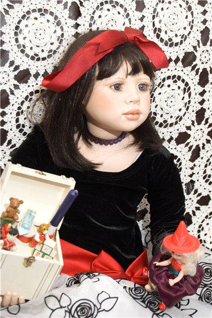 Девочка из января — Куклы Christine Orange (Кристин Оранж): фарфор