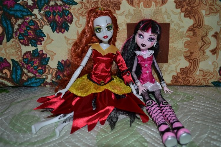 Белль, подружка для Дракулауры (фото 7)