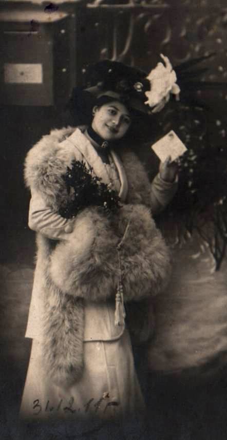 Я верю, что счастье сильнее смерти... Немного о куклах Генриха Хандверка