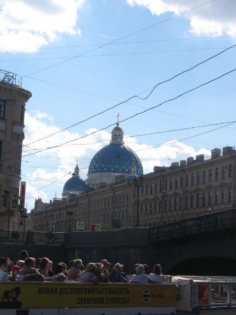 Приглашаем на водную экскурсию по Петербургу