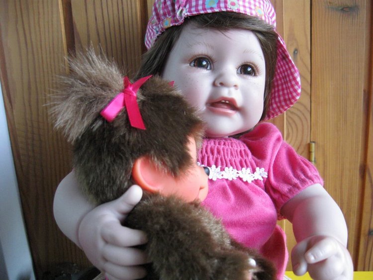 Разные детки Адора одного молда