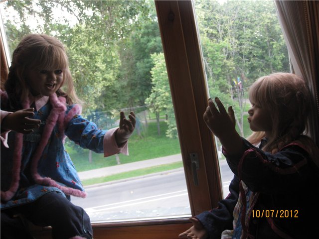 Такие разные сестренки-двойняшки А .Химштедт