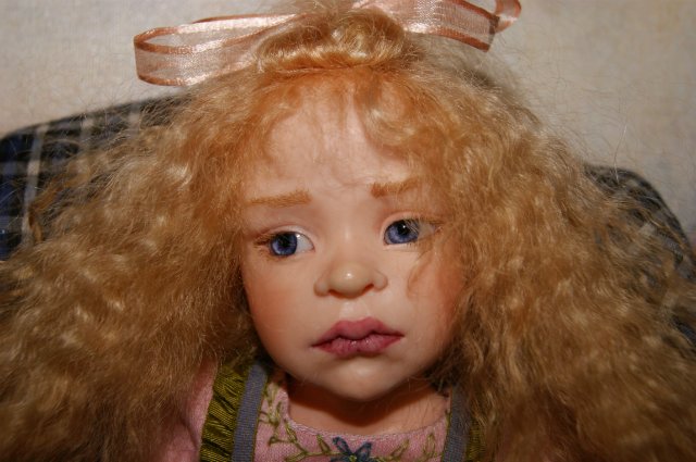 Dale Zentner - OOAK характерная куколка на диванчике