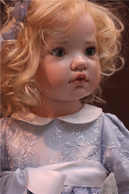 Hilderard Gunzel на выставке "Искусство куклы" в Гостином дворе