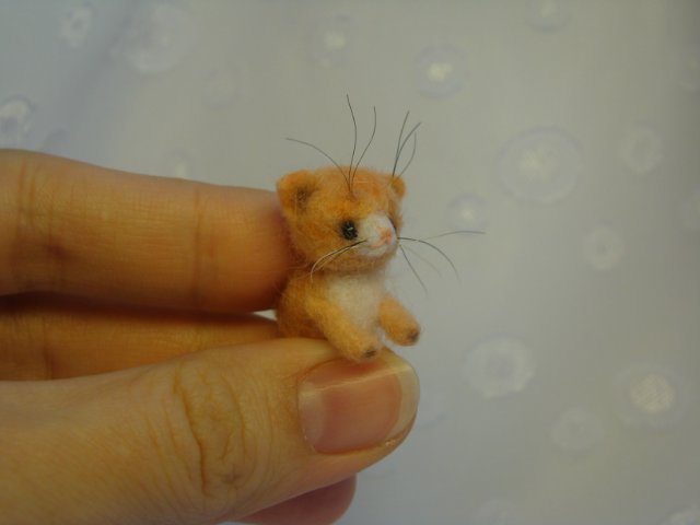 Я тигрёнок, а не киска! Авторская игрушка валянием Ольги Чернухо (фото 9)