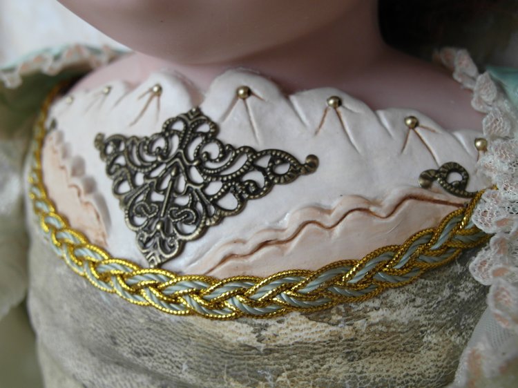 Ремонт "с фантазией" антикварной куклы (фото 9)