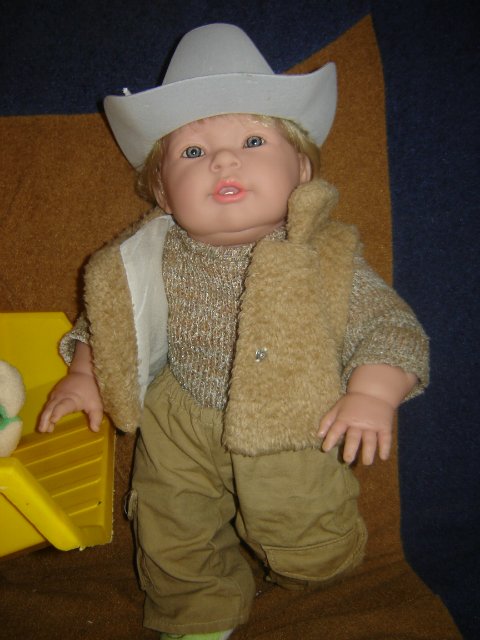 Шериф и его помощник против Мистера Лягуха. Куклы Berenguer