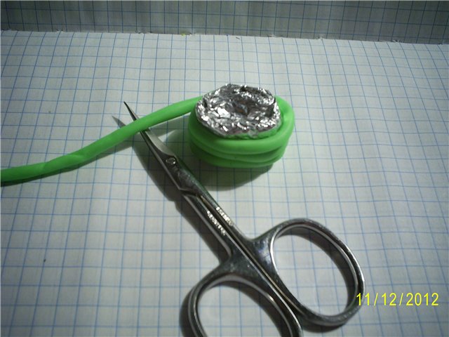 Мастер-класс. Создаём Уют: Как без особых затрат сделать комнатный цветок для кукол (фото 3)