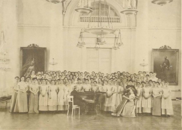 Ко Дню знаний. Из истории женского образования в России (фото 9)