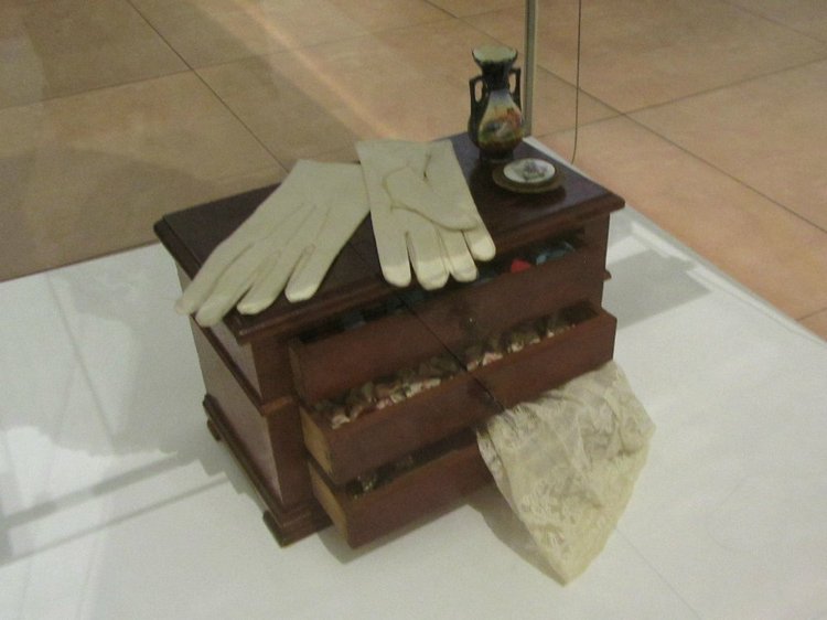 «Мода по-взрослому. Истории из кукольного гардероба» - выставка в Музее-заповеднике «Царицыно» - продолжение - 3-ий зал.