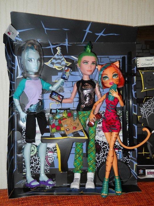 Monster High. Неканоническая история любви