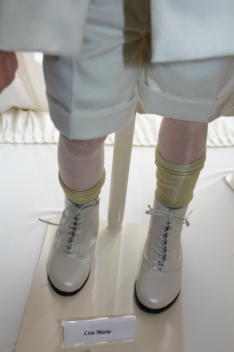 Первый показ новой коллекции 2016 года из резин от Hildegard Gunzel