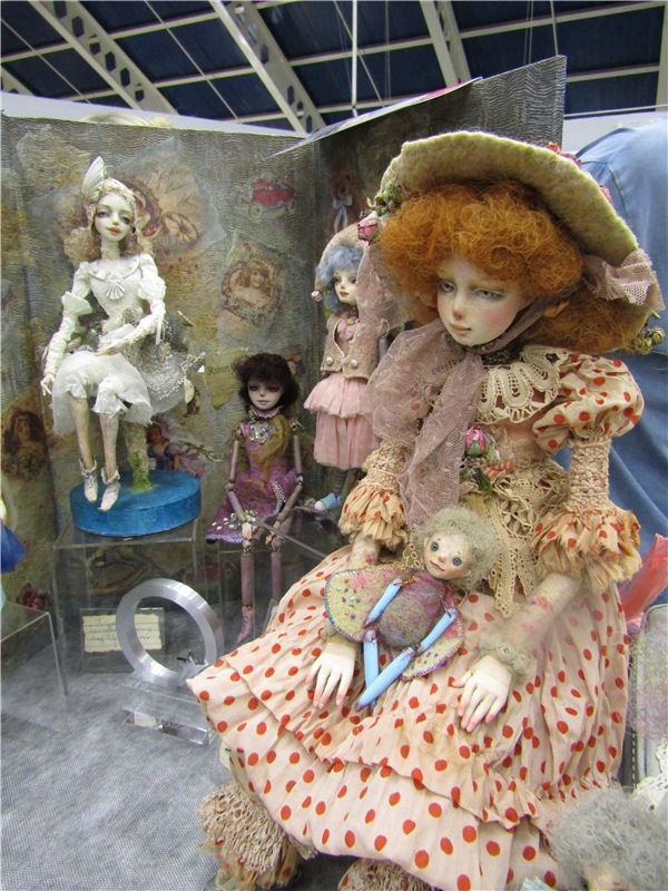 Колдовать - разрешено! Тишинка 2016. Воспоминания о выставке. Салон кукол. Фотообзор (фото 8)