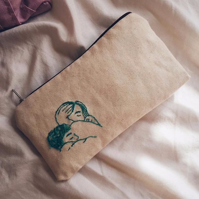 Художница и модель Шина Лиам