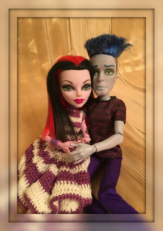 Этюд в персиковых тонах или коллекция монстров