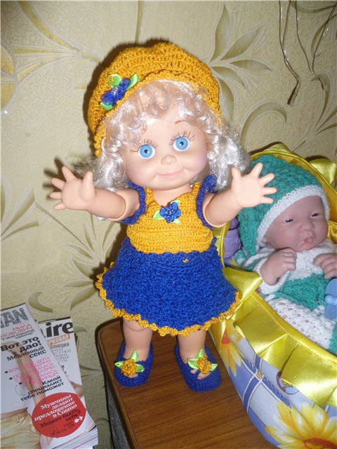 Наши новые одёжки для куколок фейсинок