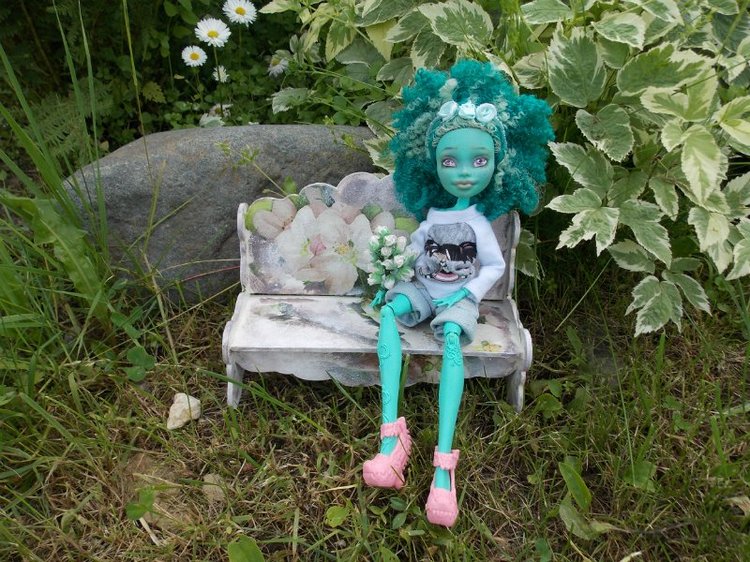 Лавочка в стиле декупаж для кукол