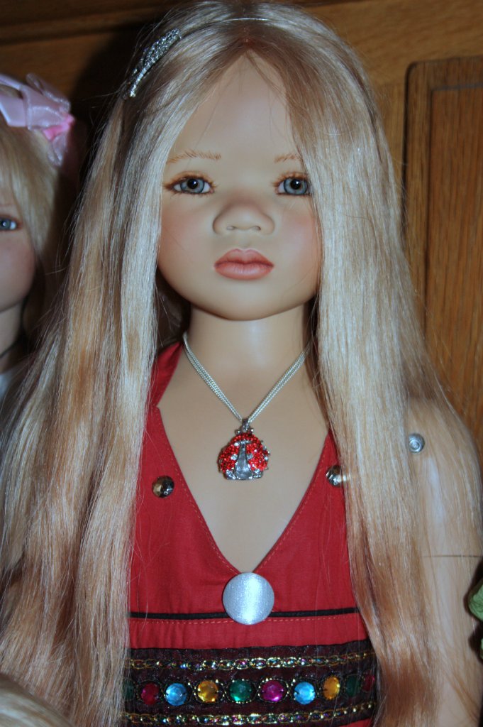 Солнечный денек в саду. Часть вторая - три подружки