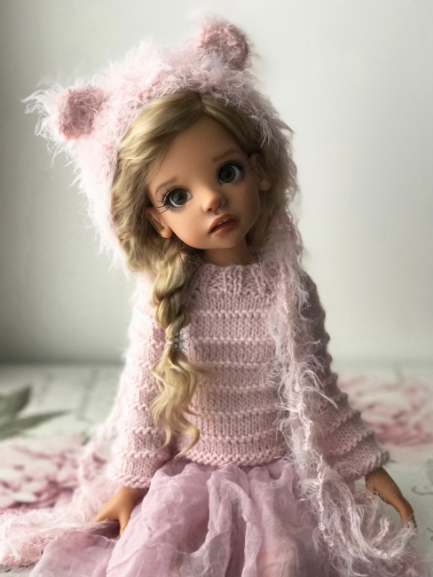 Блондинки в розовом. Kaye Wiggs