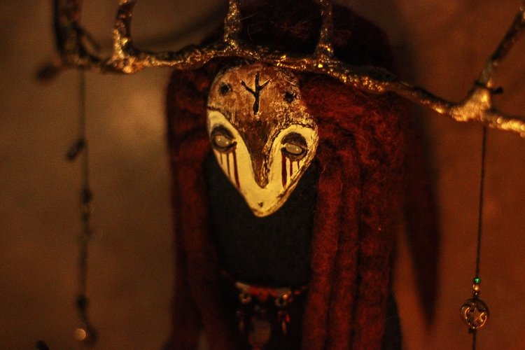 Кукла Птичий шаман — Авторские куклы из шерсти (валяние): сухое (фото 5)