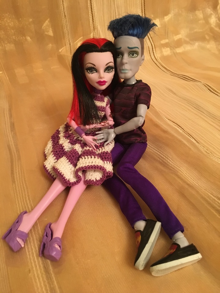 Этюд в персиковых тонах или коллекция монстров