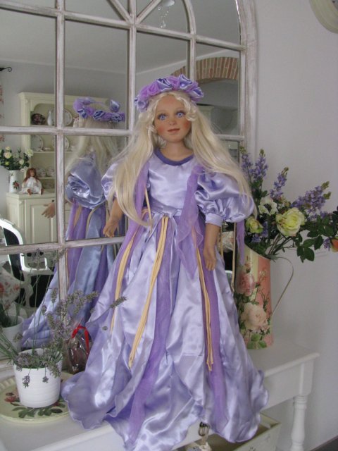 Я их называю - Лавандовые девочки! Крокус от Größle-Schmidt и Виола от Donna Rubert