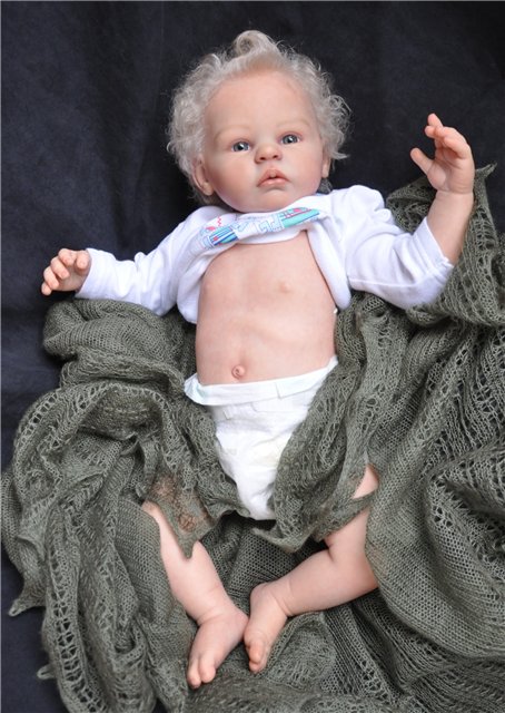 История о том, как девочке реборн Яне пришлось превратиться в мальчика Платона