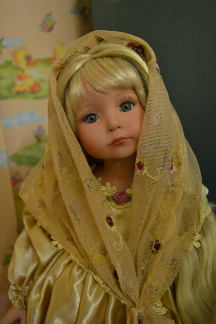 "Посреди золотого поля встанет..." - "золотая" кукла от Линды Рик