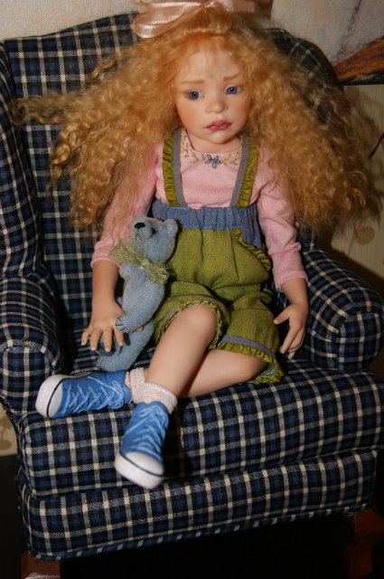 Dale Zentner - OOAK характерная куколка на диванчике