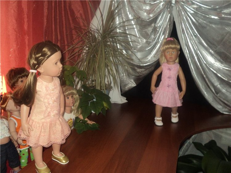 Девчушки любят наряжаться! Наряды для кукол Готц и не только