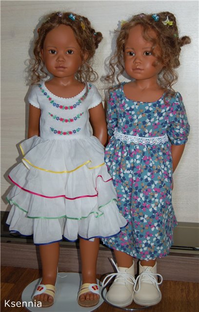 Вы двойняшки? Нет мы близняшки