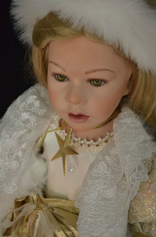 Очаровательная сказочная фарфоровая волшебница