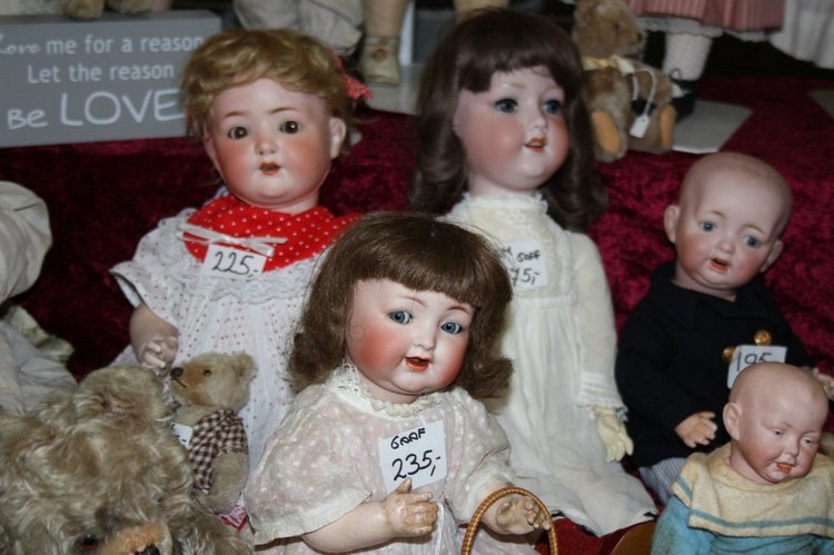 Выставка кукол, мишек тедди, кукольных домиков и миниатюры в Нидерландах 24-25 октября 2015 год. Четвертая часть | Бэйбики Выставка кукол, мишек тедди, кукольных домиков и миниатюры в Нидерландах 24-25 октября 2015 год. Четвертая часть