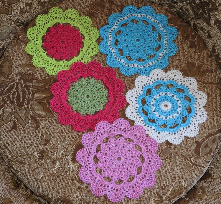 Коллекция вязаных салфеток или как же я люблю вязать. Часть 2