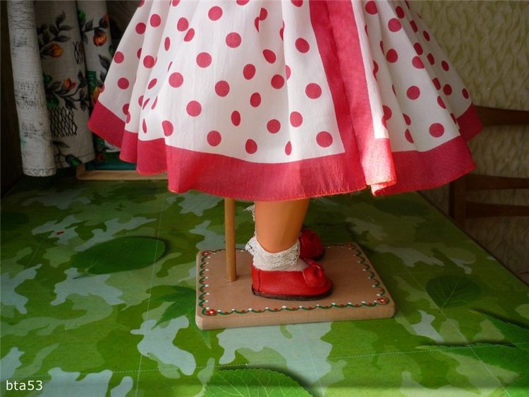 Подставка для куклы | Бэйбики Подставка для куклы — Как сделать подставку для куклы своими руками: держатели и МК