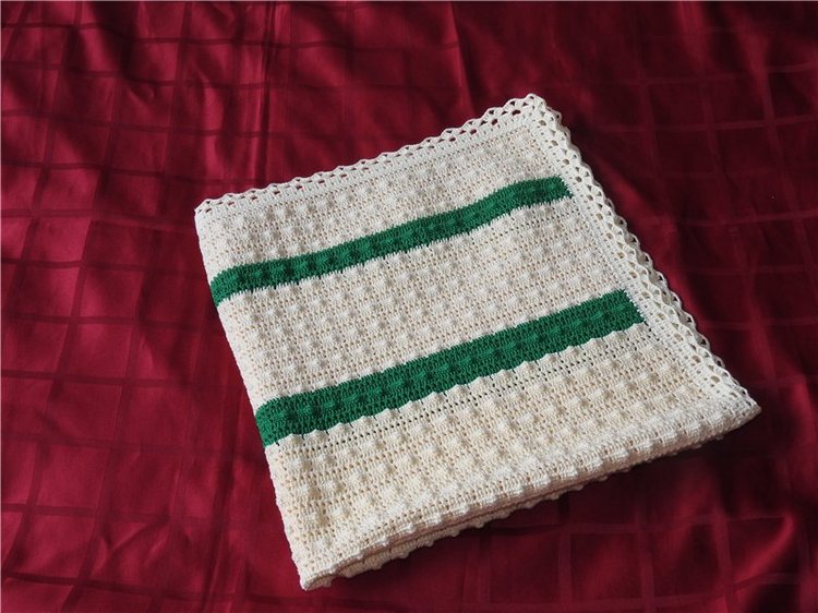 Большой вязаный плед для куклы (малыша) (фото 5)