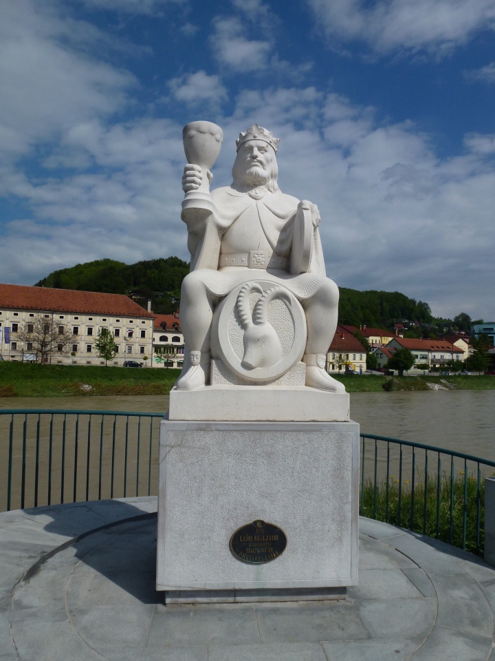 Словения, Светланка и маленький «герой» в одном ботинке