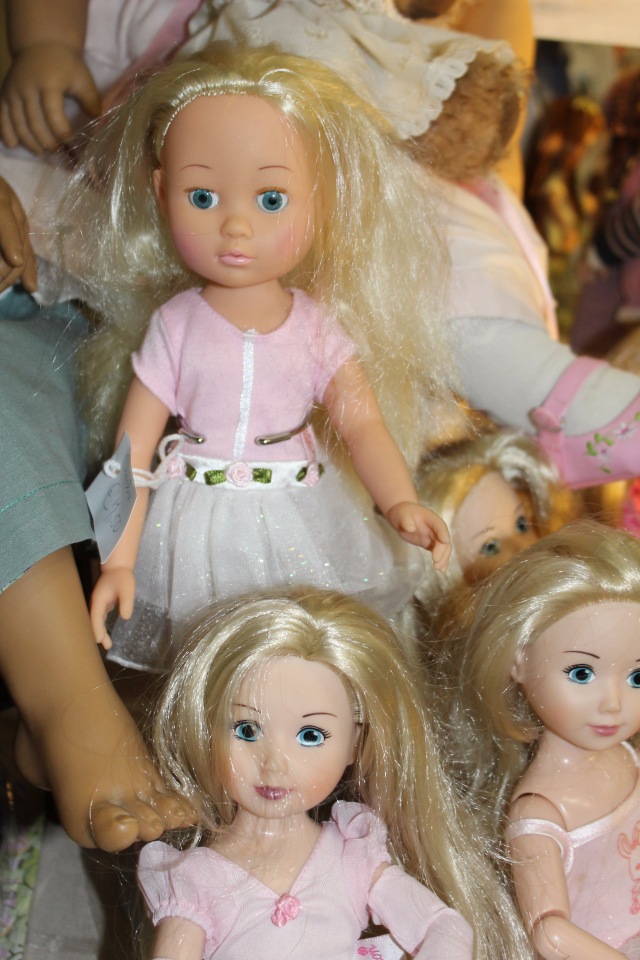 Все на выставку! Продолжение: Куклы и мишки