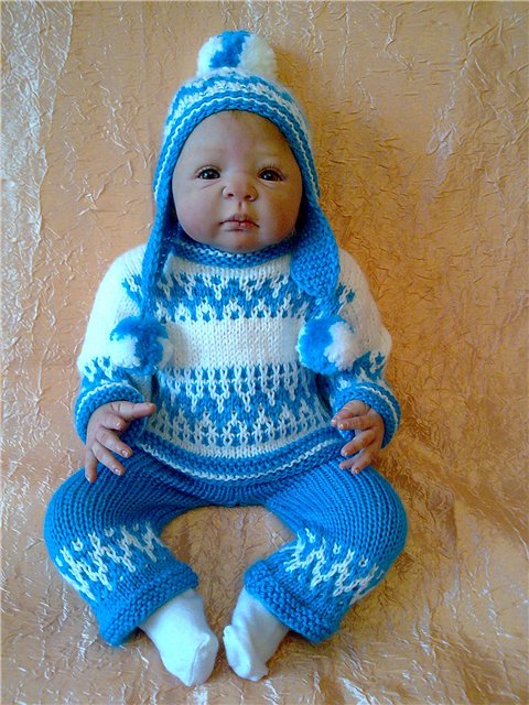 Кому же подойдет новый костюмчик