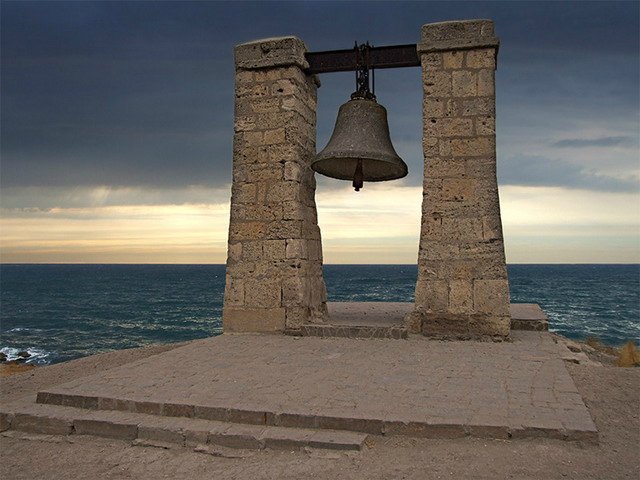 По ком звонит колокол — Культура