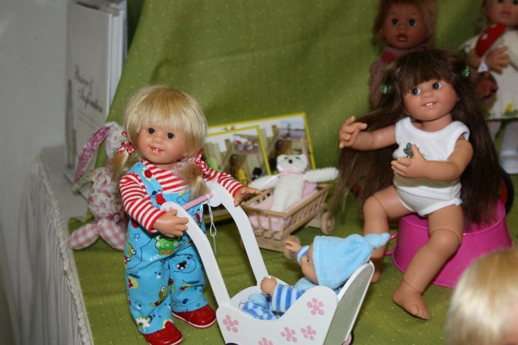 Летняя встреча коллекционеров в магазине Гюнзел, Голландия. Часть первая. Любителям Вихтелей посвящается