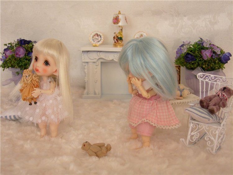 В кротовой норе: "Безумное Чаепитое" и игры Кротов