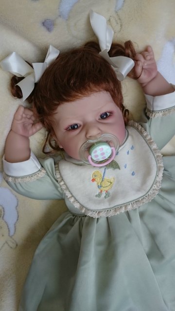 "У меня режутся зубки". Очень редкая девочка от Ли Миддлетон - Teething Blues (фото 2)