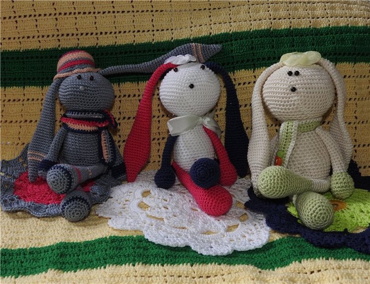 Амигуруми авторский - серый Зайка, игрушка вязанная спицами (фото 7)