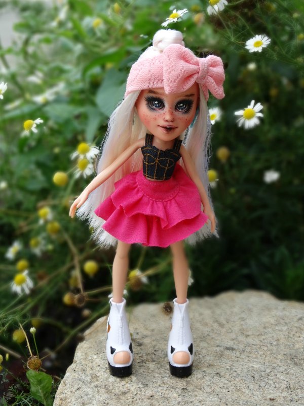 Мой цветочек, ещё одна перерисованная Братц (фото 6)