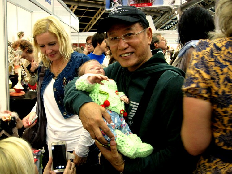 Наш приз в конкурсе - билет на выставку Международный Салон кукол 2016