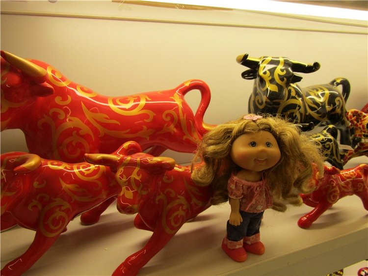 Капустка в посудной лавке с видом на Барселону