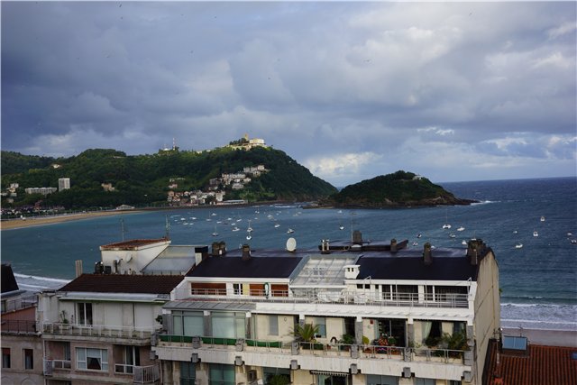 Испанский калейдоскоп. Часть 2-а. Мадлен (куколка Blythe) в Сан-Себастьяне. Непредсказуемость нашей жизни | Бэйбики Испанский калейдоскоп. Часть 2-а. Мадлен (куколка Blythe) в Сан-Себастьяне. Непредсказуемость нашей жизни (фото 3)