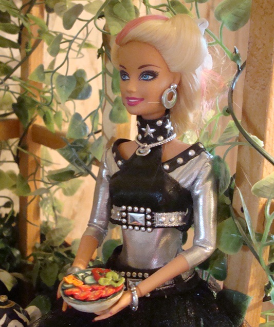 Шашлык остывает! Кукольная миниатюра своими руками